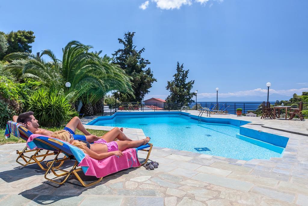 Stafylos Suites & Boutique Hotel エクステリア 写真
