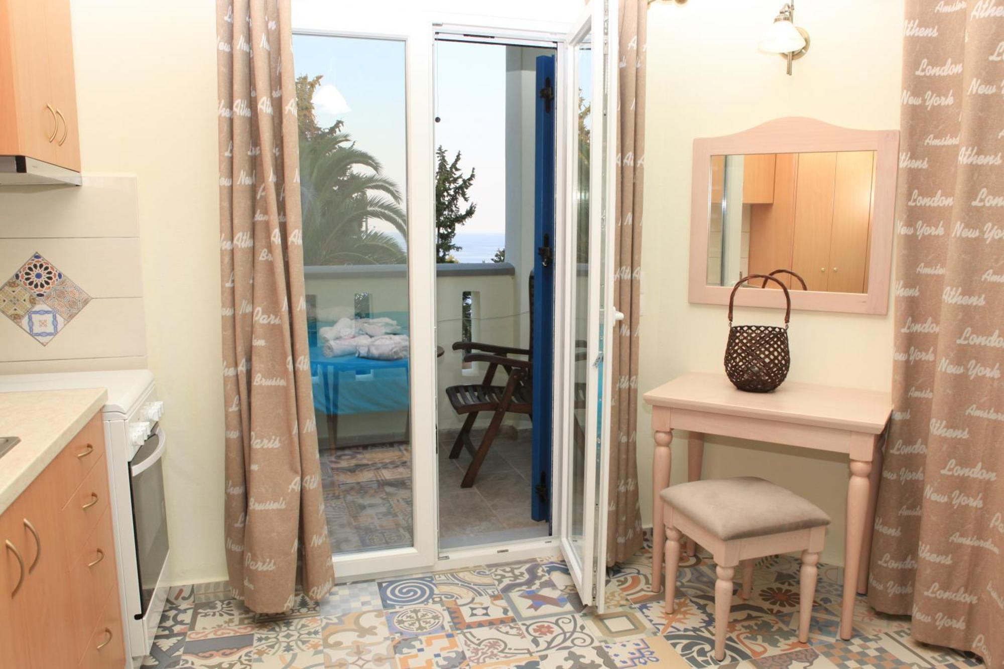 Stafylos Suites & Boutique Hotel 部屋 写真