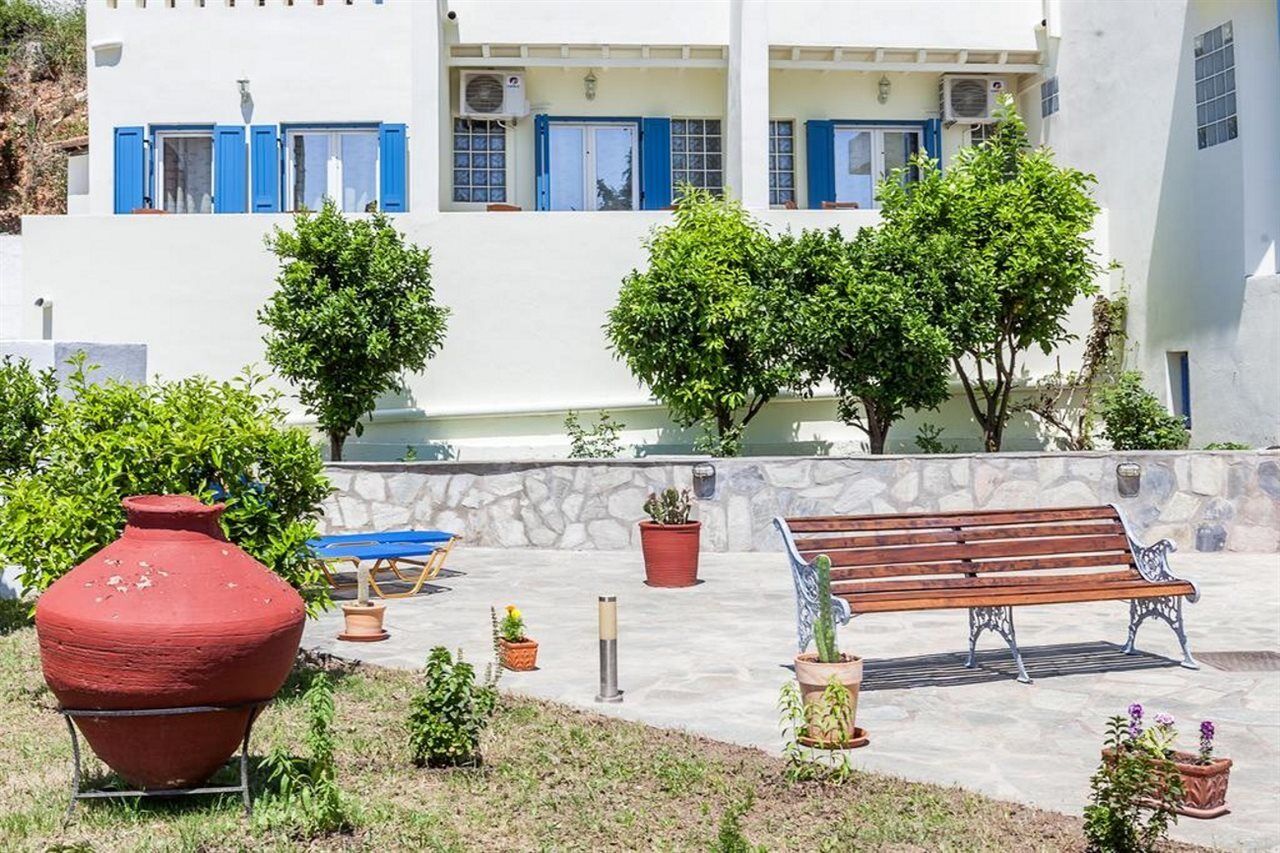 Stafylos Suites & Boutique Hotel エクステリア 写真